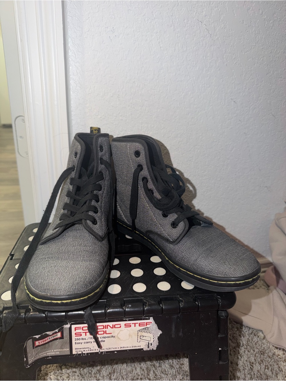 Gray Canvas High-Top Shoes